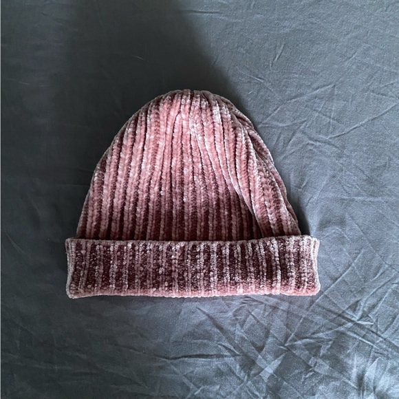 LOFT Chenille Winter Hat - Picture 1 of 3